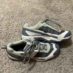 Salomon X Ultra 5 GTX Women's 11 Seagrass/Turbulence Gray Gore-Tex Hiking Shoes